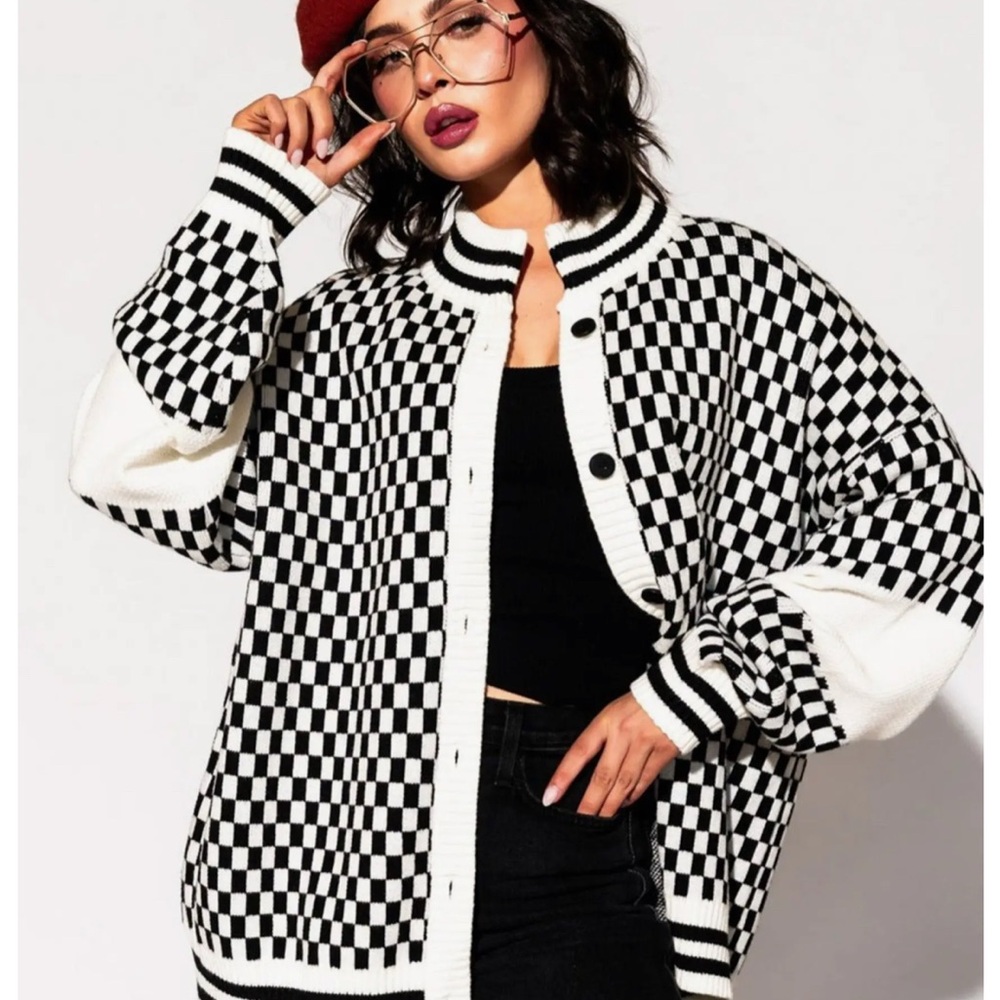 Stylish Black and White Checkered Women's Jacket